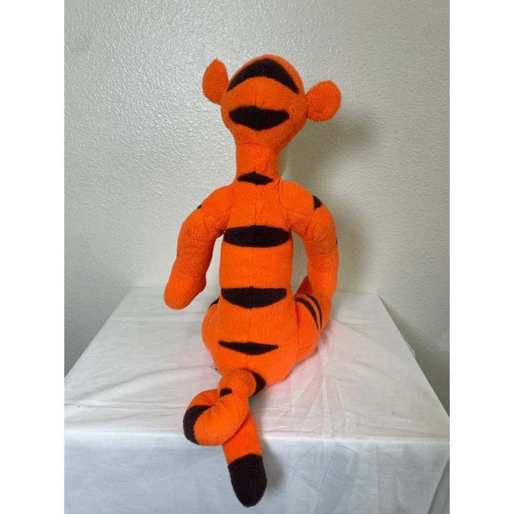 Disney Tigger Plush Kids Medium Orange Excellent‎ Winnie the Pooh Stuffed Animal